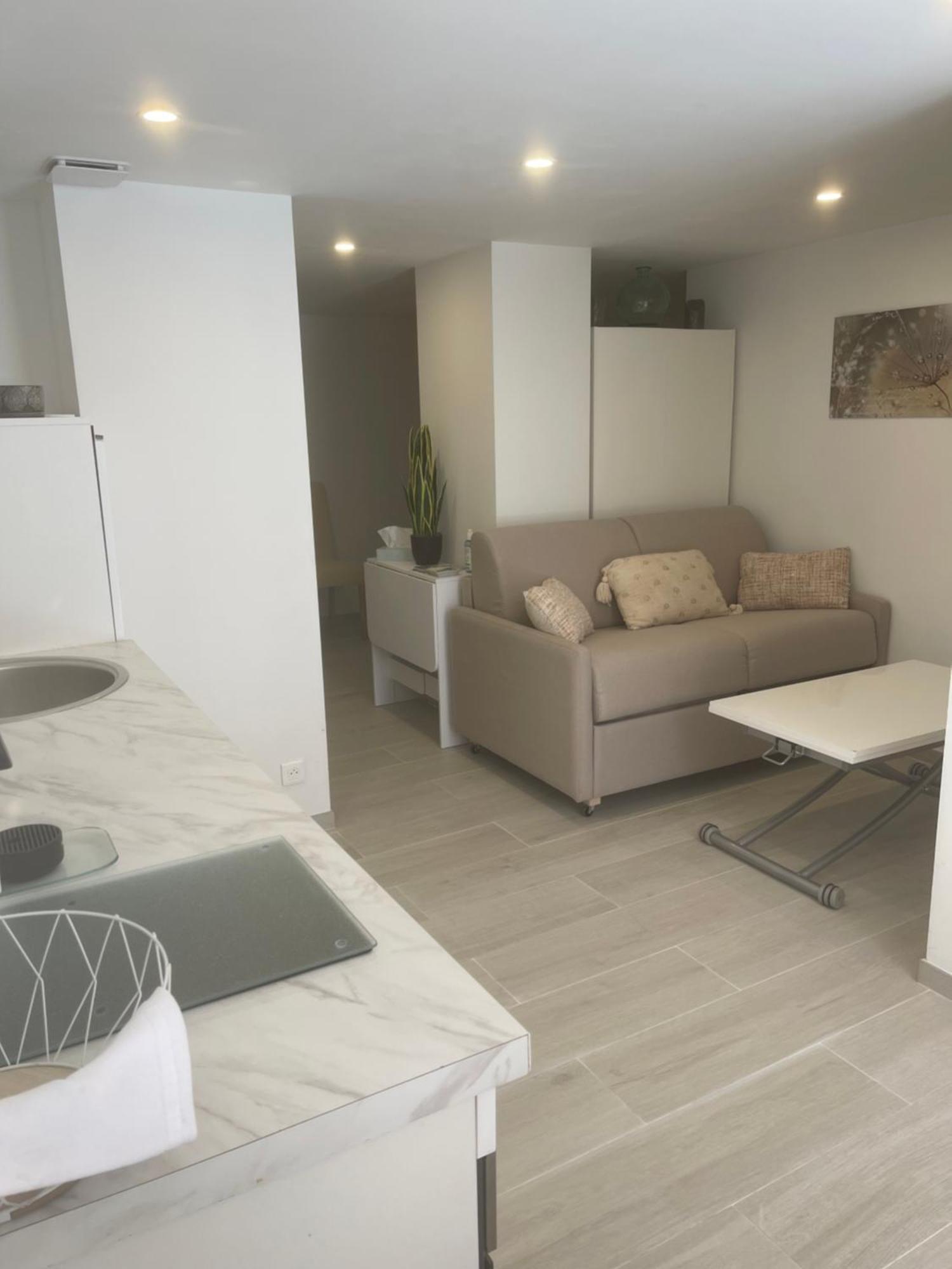 Grand Studio Neuf A 50 M Du Port Saint-Tropez Buitenkant foto
